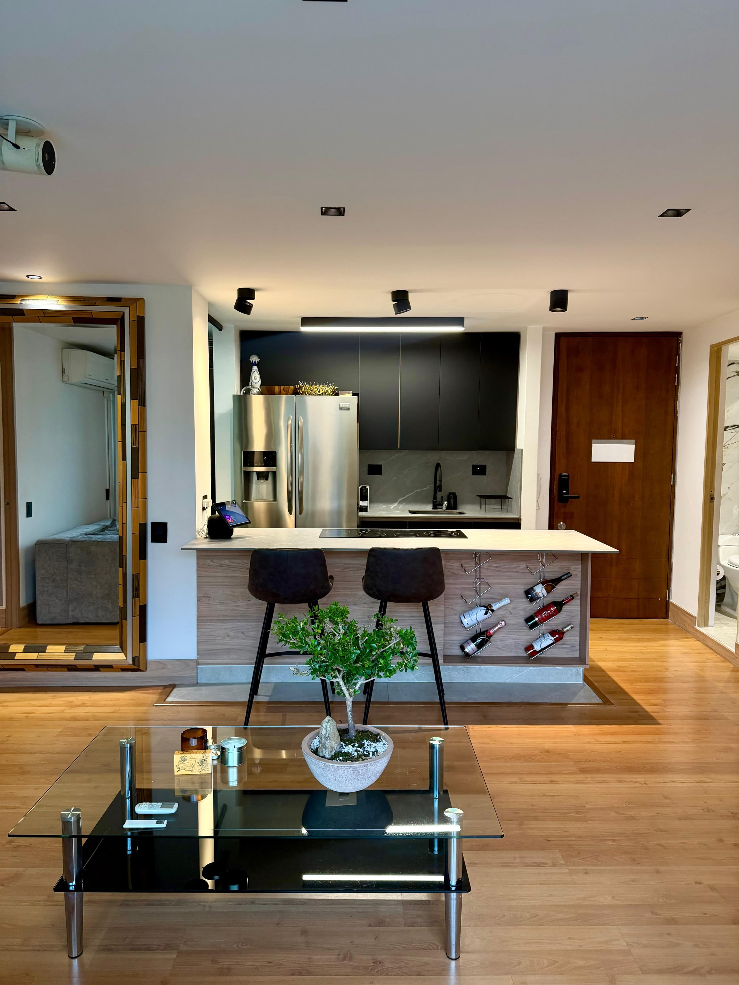 Apartamento en arriendo en Los Balsos, Poblado, Medellín — foto 1 de 17