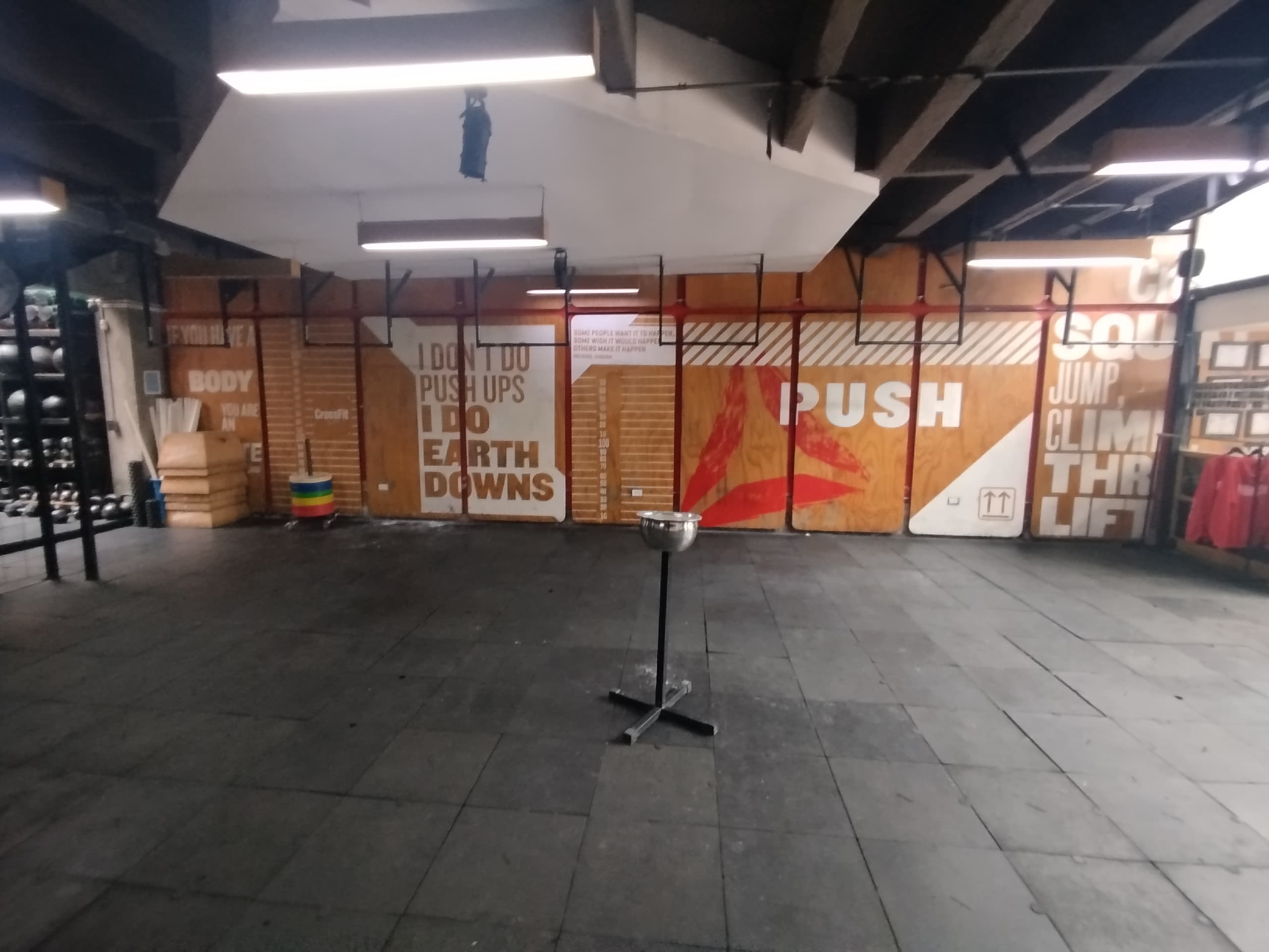 Local en arriendo en Vegas Del Poblado, Sur Oriental, Medellín — foto 4 de 20