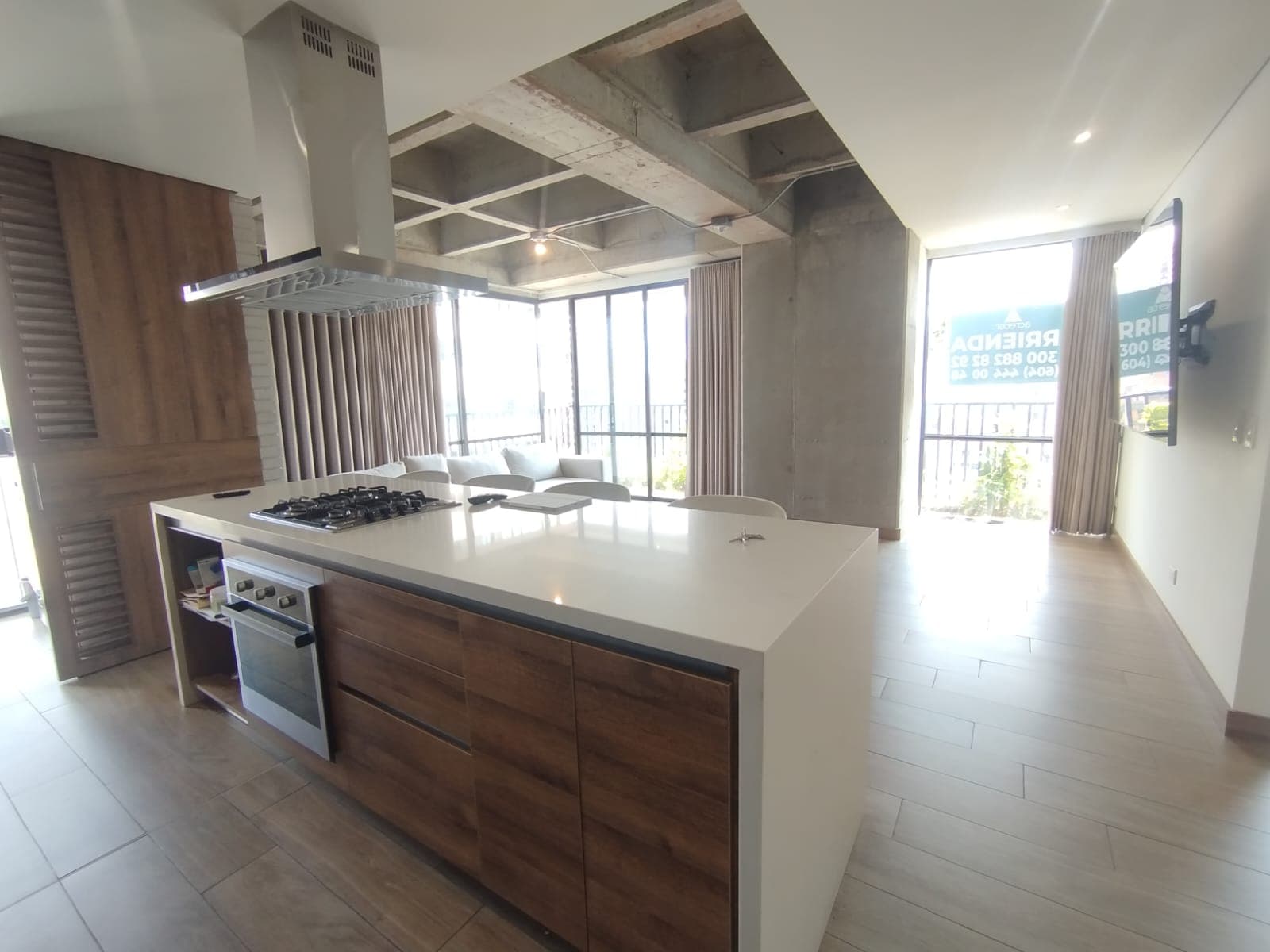 Apartamento en arriendo en Ciudad Del Rio, Medellín — foto 2 de 17