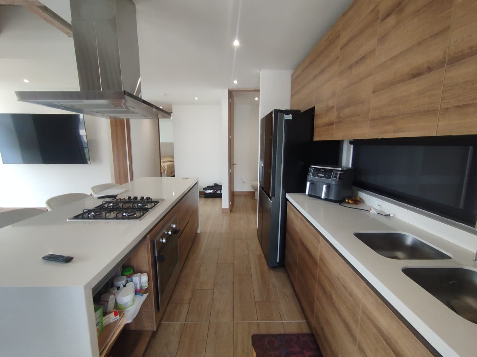 Apartamento en arriendo en Ciudad Del Rio, Medellín — foto 4 de 17