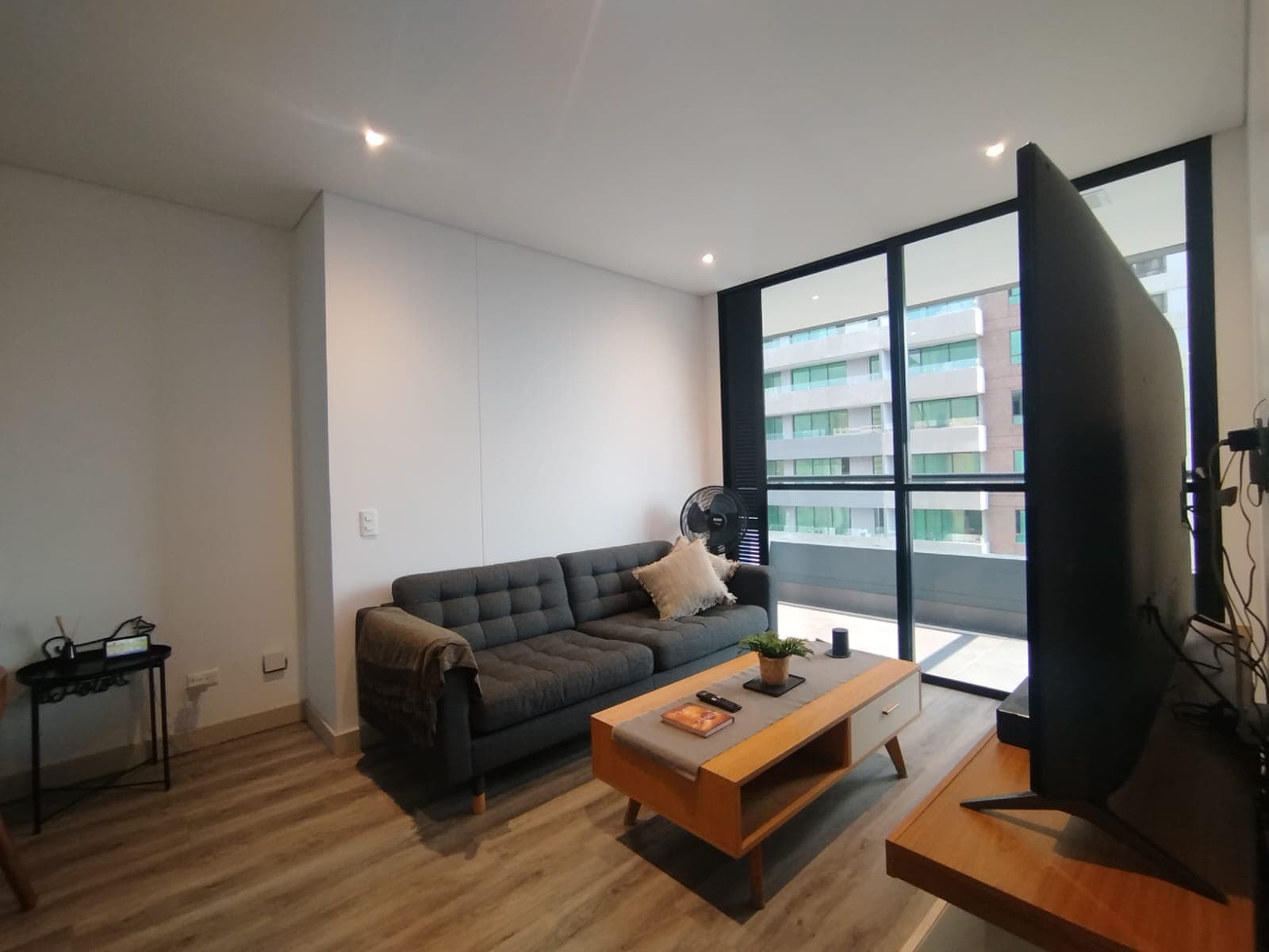 Apartamento en arriendo en Los Balsos, Poblado, Medellín — foto 2 de 20
