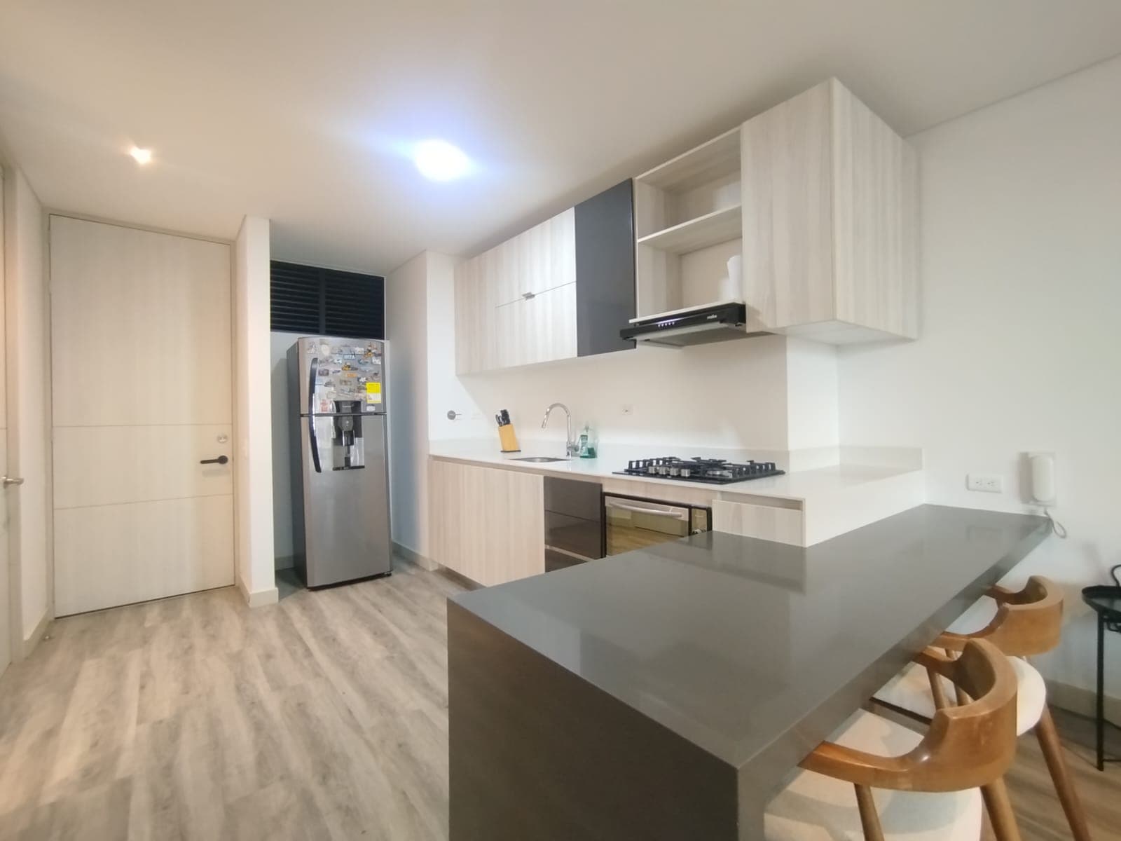 Apartamento en arriendo en Los Balsos, Poblado, Medellín — foto 5 de 20