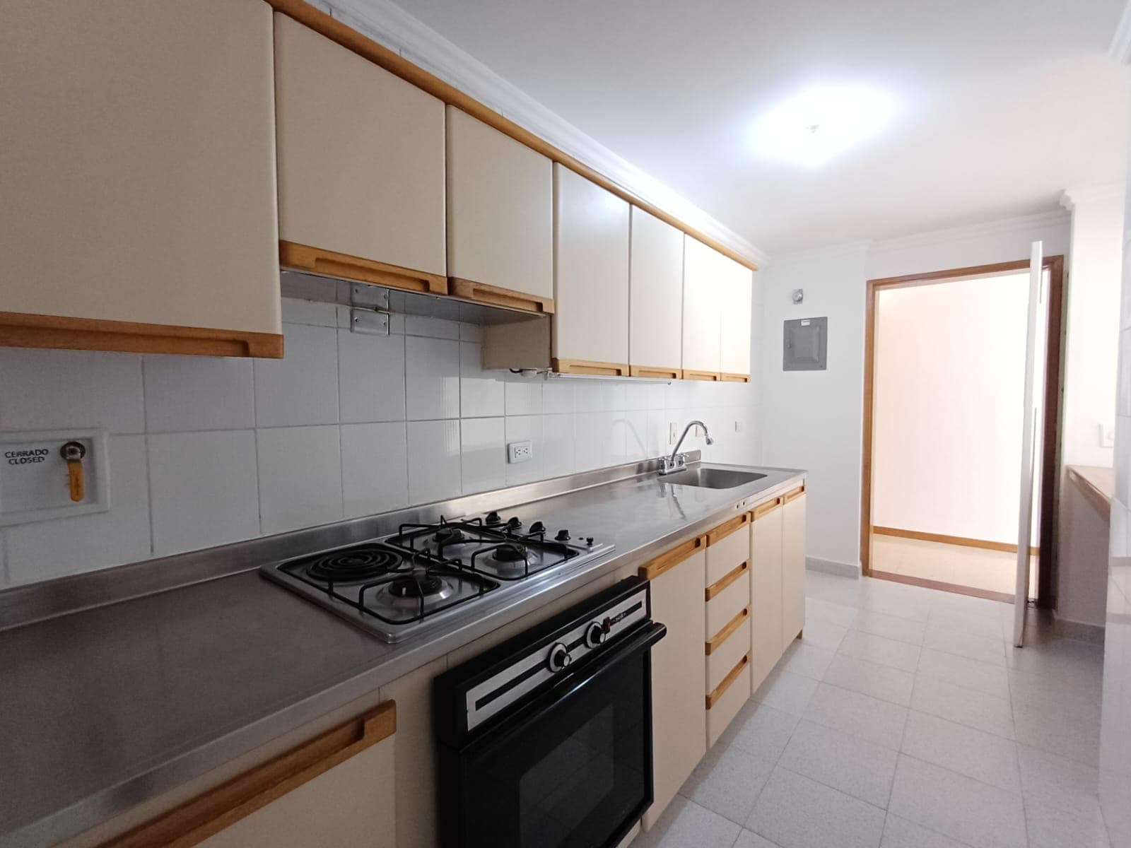 Apartamento en arriendo en Los Balsos, Poblado, Medellín — foto 1 de 20