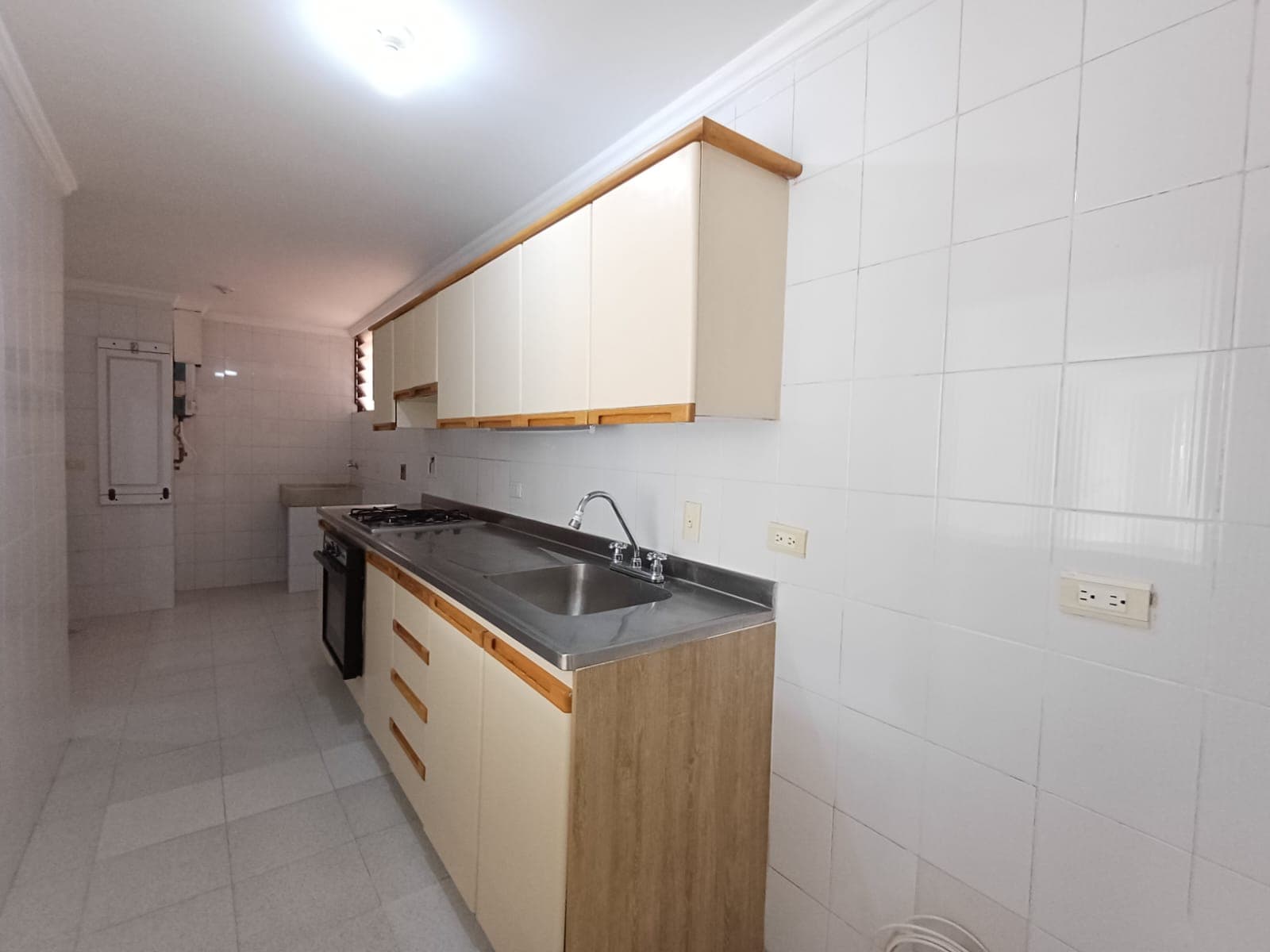 Apartamento en arriendo en Los Balsos, Poblado, Medellín — foto 2 de 20