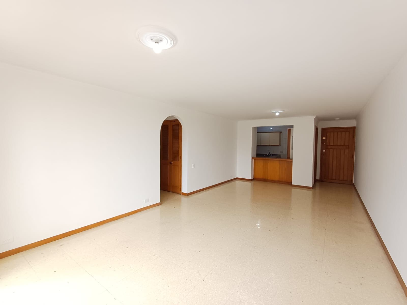 Apartamento en arriendo en Los Balsos, Poblado, Medellín — foto 3 de 20