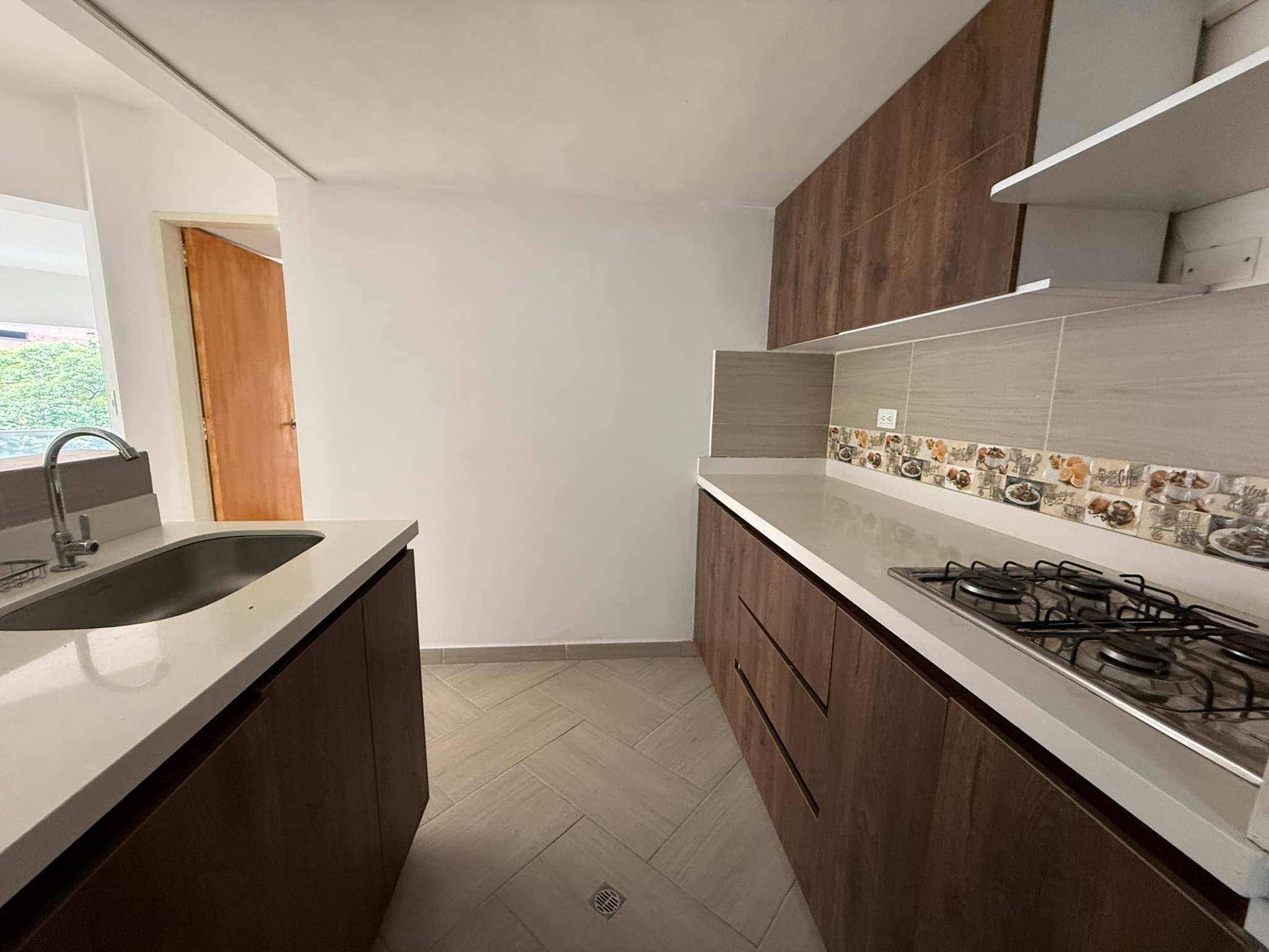 Apartamento en arriendo en La Candelaria, Centro, Medellín — foto 3 de 19