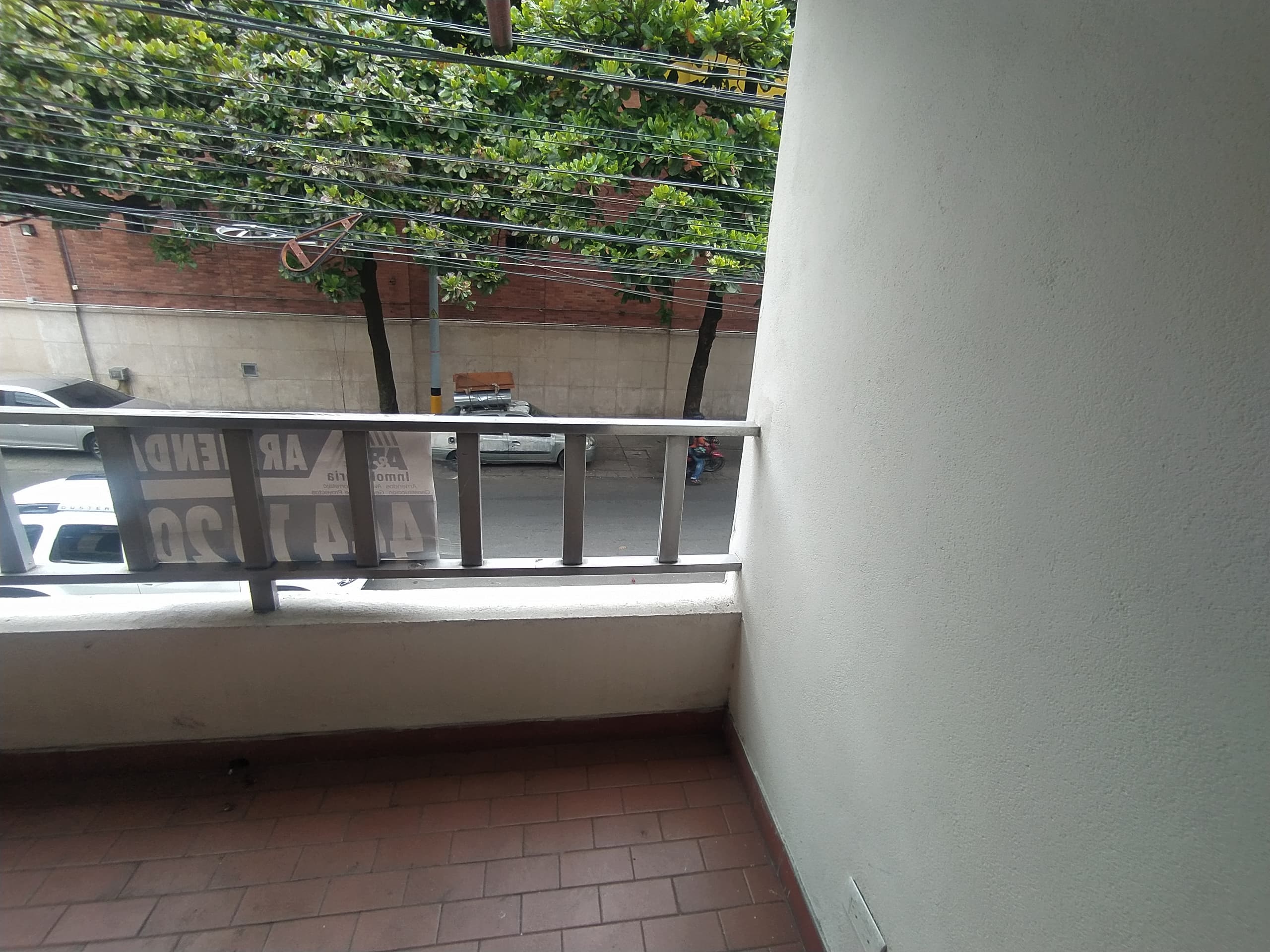 Casa Comercial en arriendo en Los Colores, Laureles, Medellín — foto 5 de 20