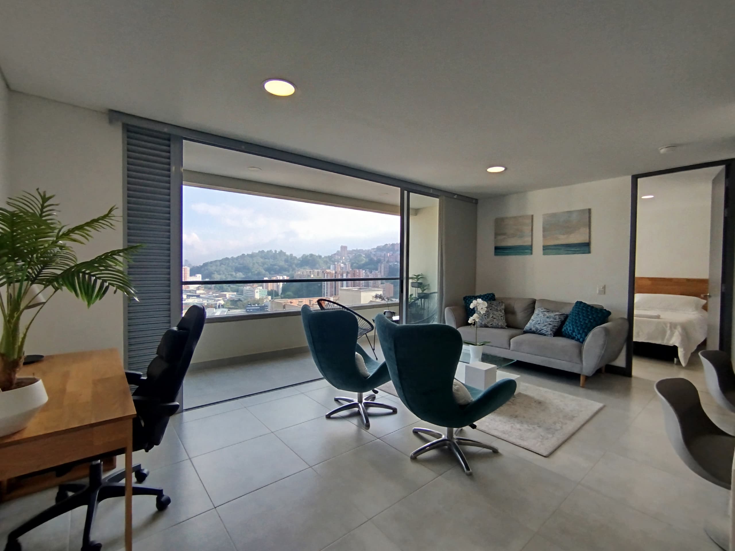 Apartamento en arriendo en Barrio Colombia, Poblado, Medellín — foto 2 de 20