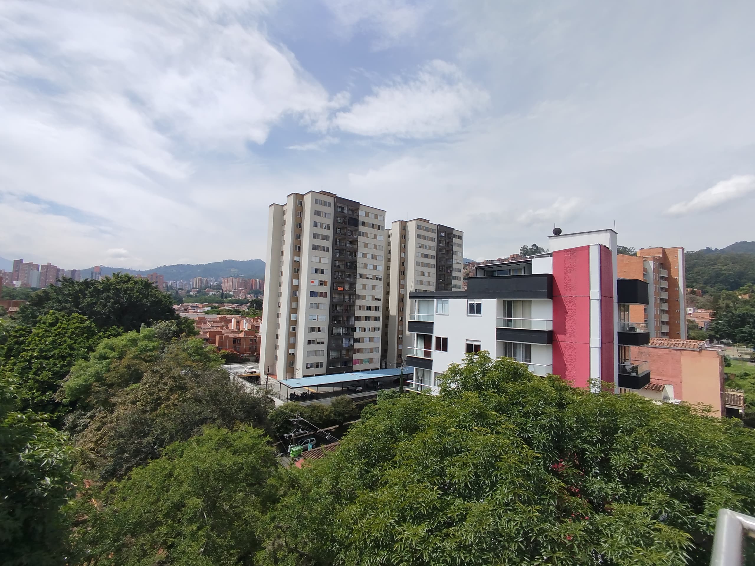 Apartamento en arriendo en Belen, Medellín — foto 1 de 20