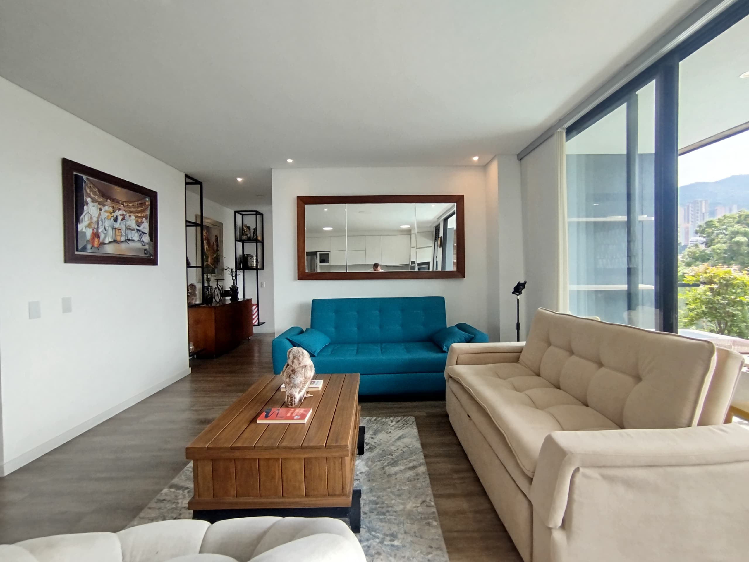Apartamento en arriendo en Lalinde, Poblado, Medellín — foto 3 de 20