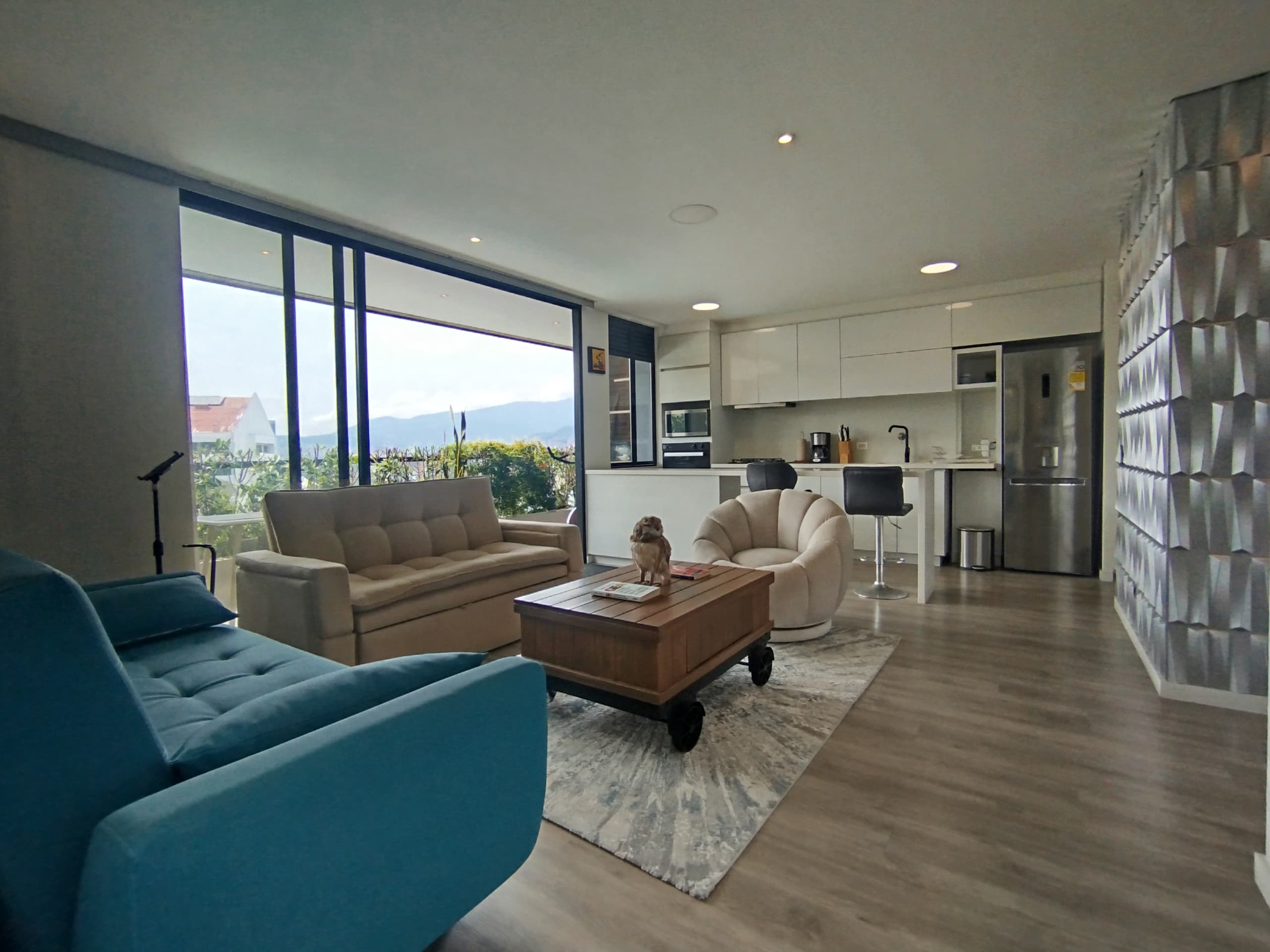Apartamento en arriendo en Lalinde, Poblado, Medellín — foto 4 de 20