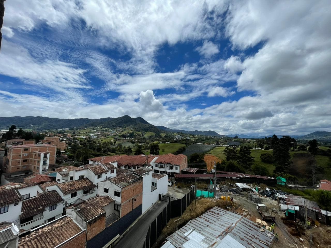 Apartamento en arriendo en De Vivoral, El Carmen De Viboral — foto 1 de 13