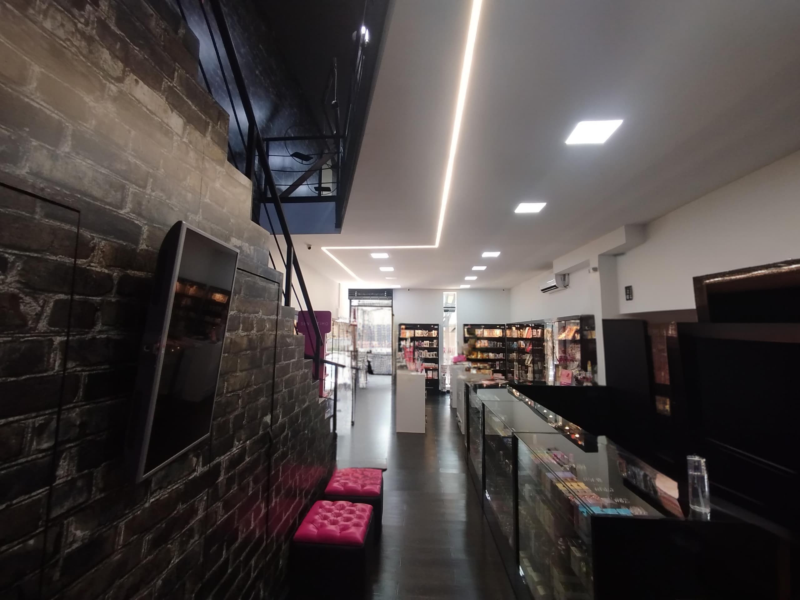 Local en arriendo en Vegas Del Poblado, Sur Oriental, Medellín — foto 4 de 18