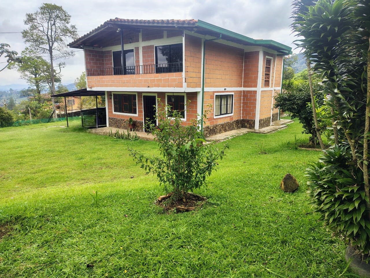 Casa Campestre en arriendo en Guarne — foto 3 de 20