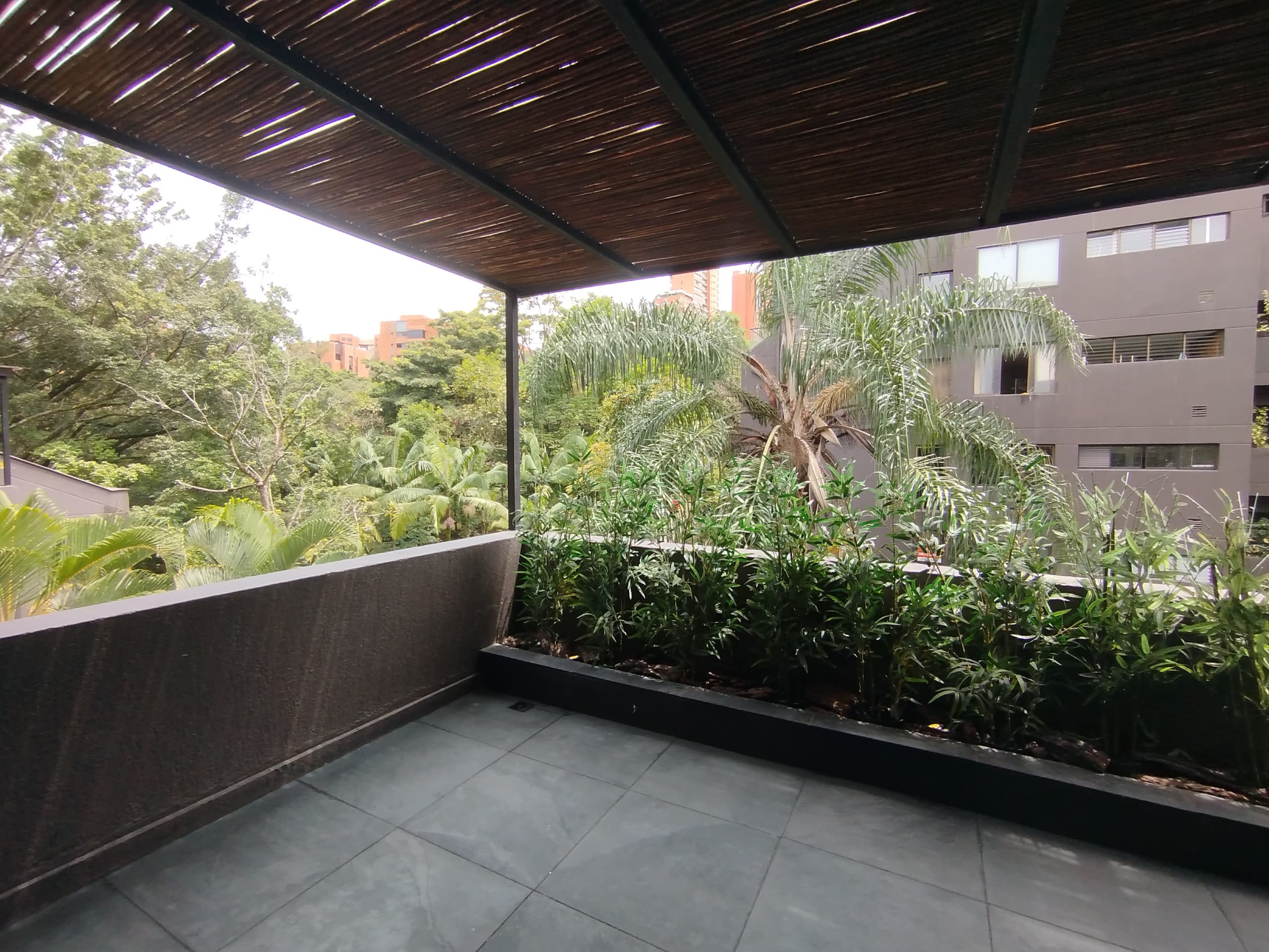 Apartamento en arriendo en La Tomatera, Poblado, Medellín — foto 4 de 20