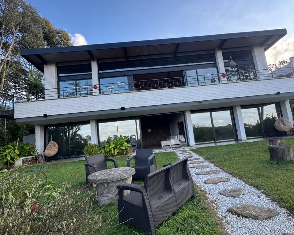Casa Vivienda en arriendo en Carmen de Viboral, Carmen de Vivoral — foto 3 de 20