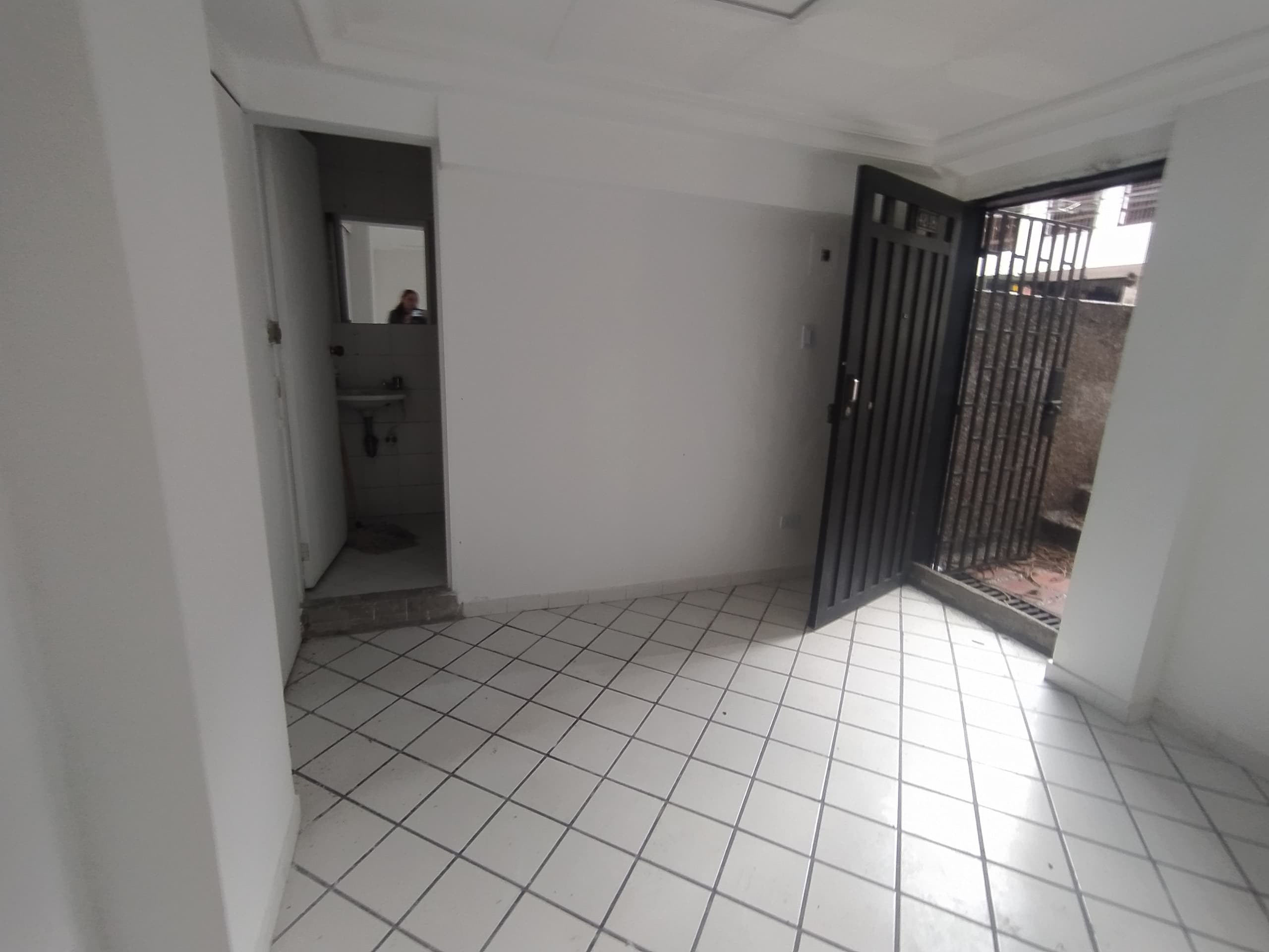 Local en arriendo en Laureles, Medellín — foto 2 de 14