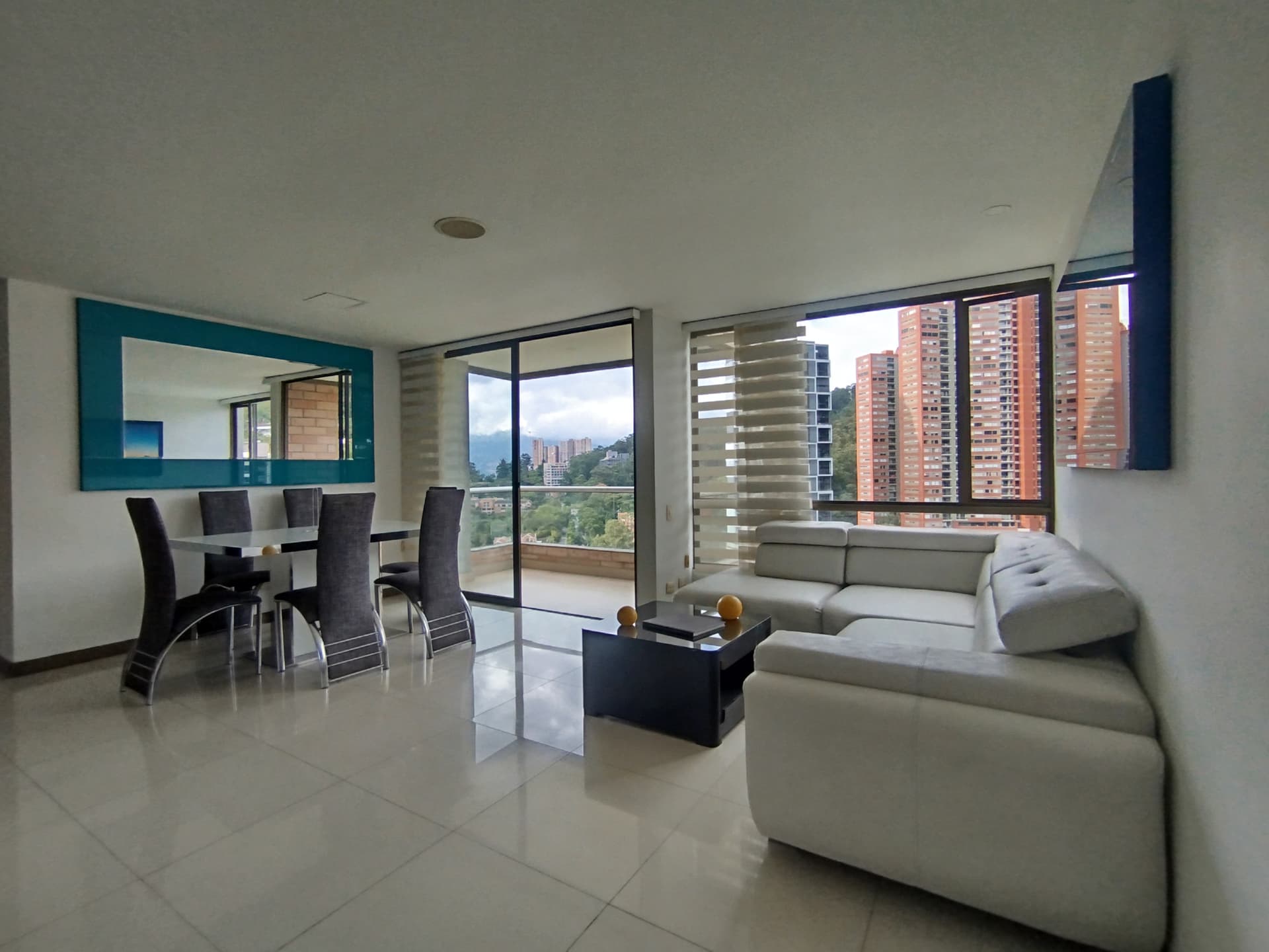 Apartamento en arriendo en Las Palmas M, Poblado, Medellín — foto 1 de 20