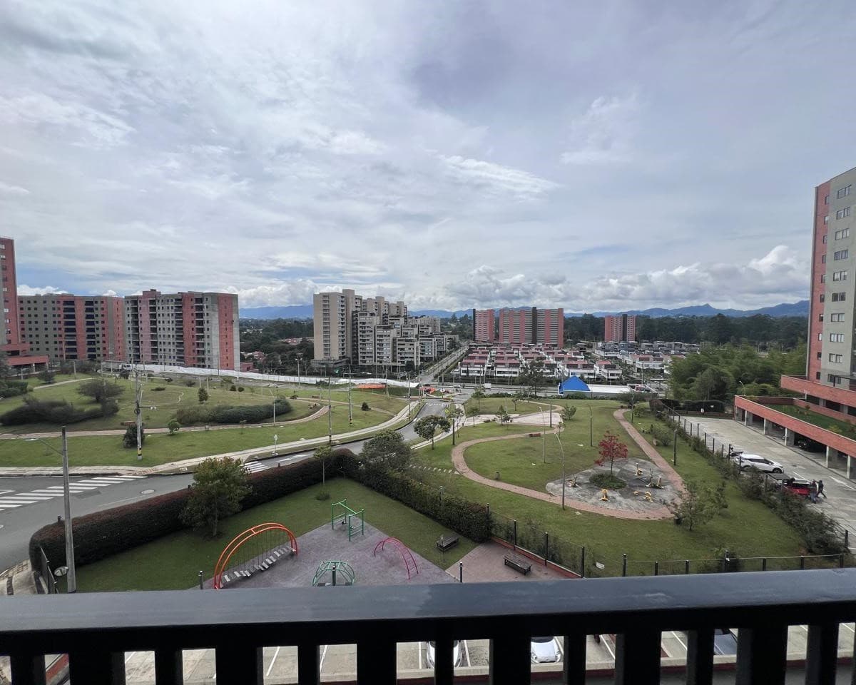 Apartamento en arriendo en Rionegro — foto 1 de 18
