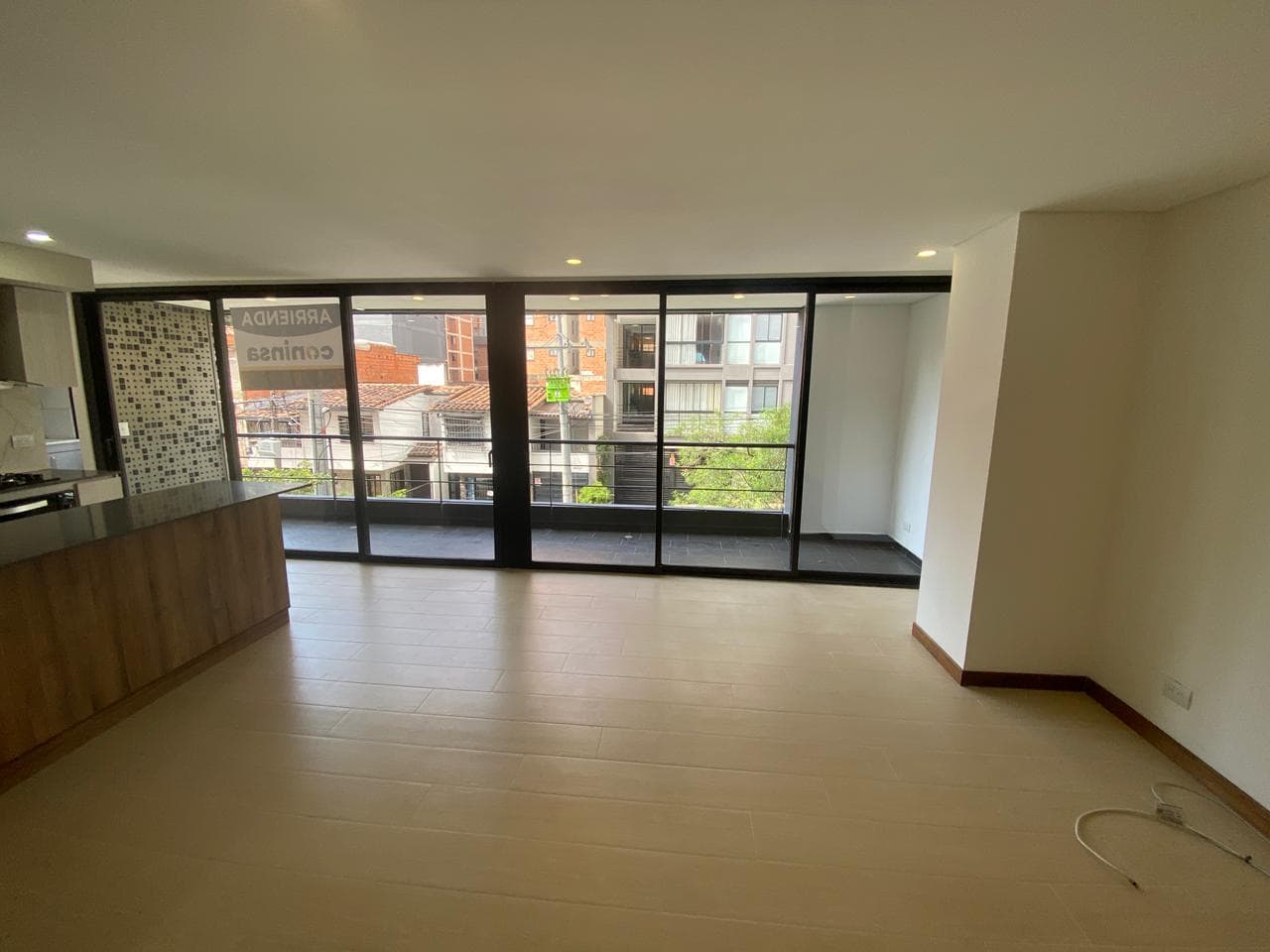 Apartamento en arriendo en Los Conquistadores, Laureles, Medellín — foto 1 de 20
