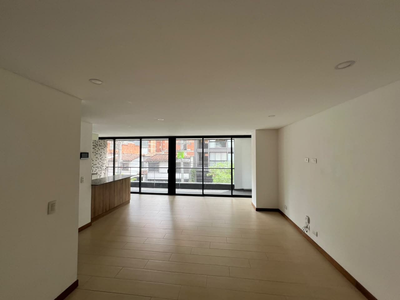 Apartamento en arriendo en Los Conquistadores, Laureles, Medellín — foto 3 de 20