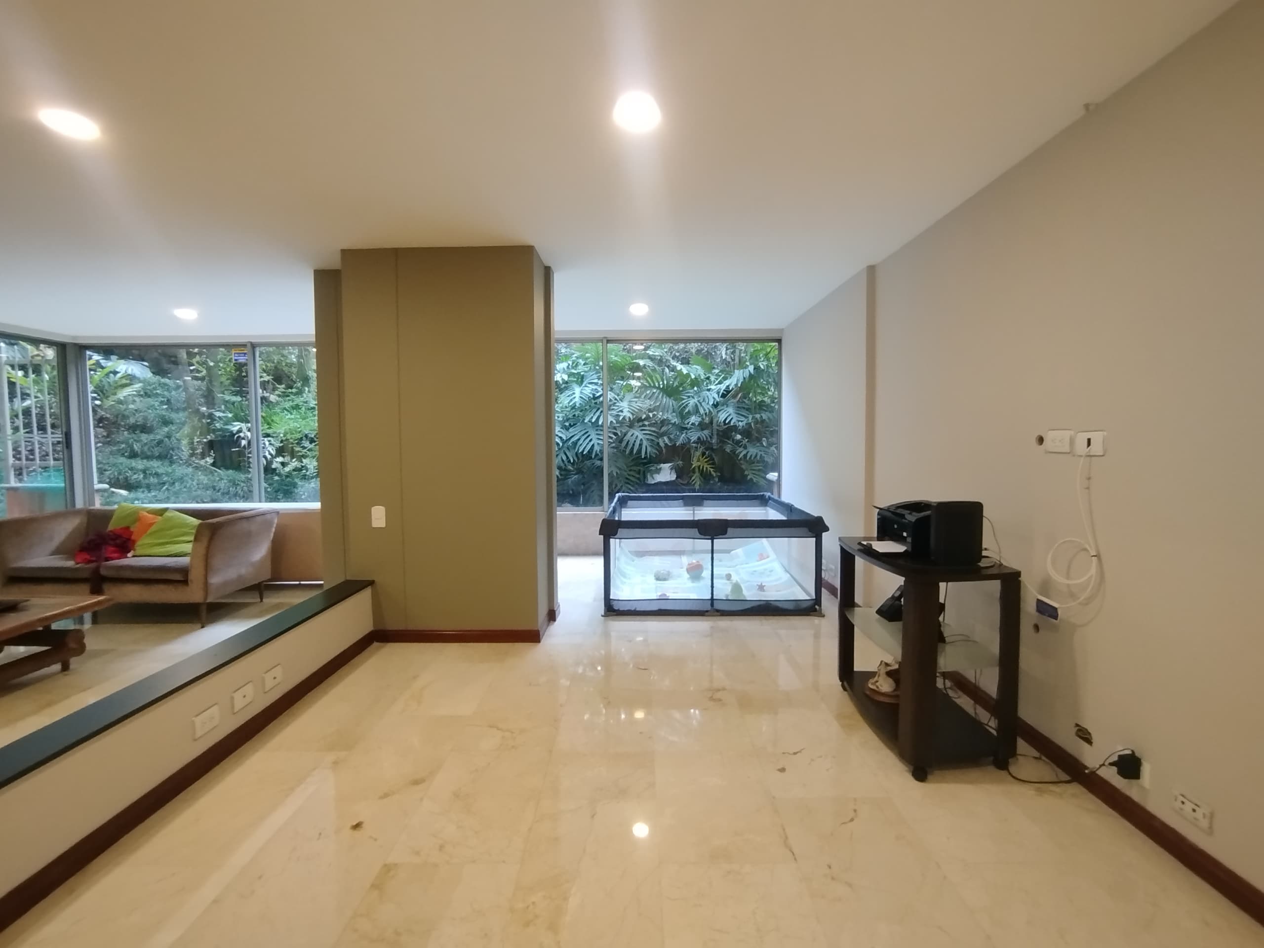 Apartamento en arriendo en La Tomatera, Poblado, Medellín — foto 3 de 20