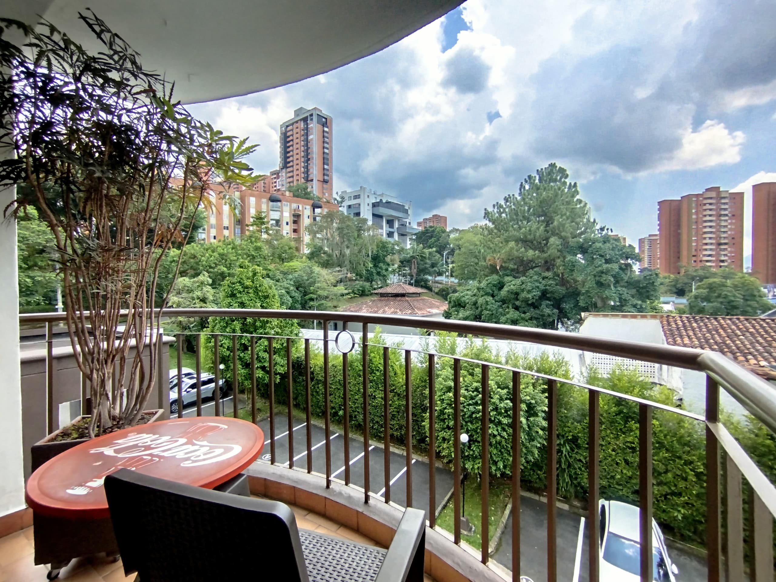 Apartamento en arriendo en Los Gonzalez, Poblado, Medellín — foto 5 de 20