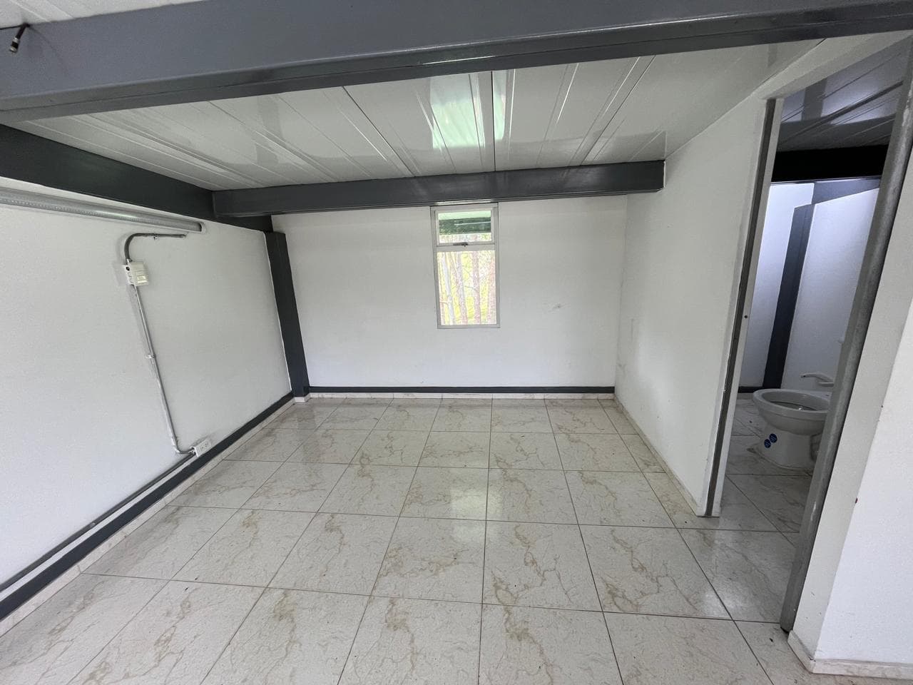 Local en arriendo en La Ceja — foto 5 de 12