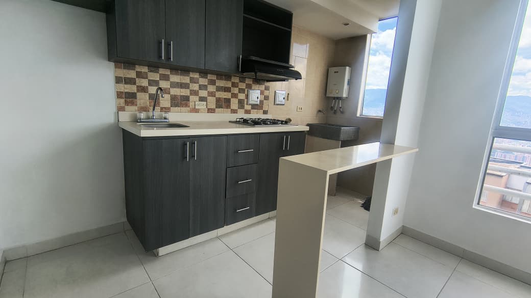 Apartamento en arriendo en Robledo, Medellín — foto 1 de 14