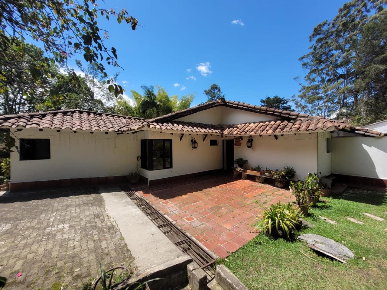 Casa Campestre en arriendo en La Ceja — foto 3 de 20