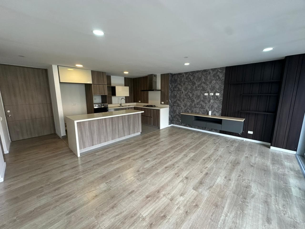 Apartamento en arriendo en Loma De Las Brujas, Envigado — foto 3 de 20