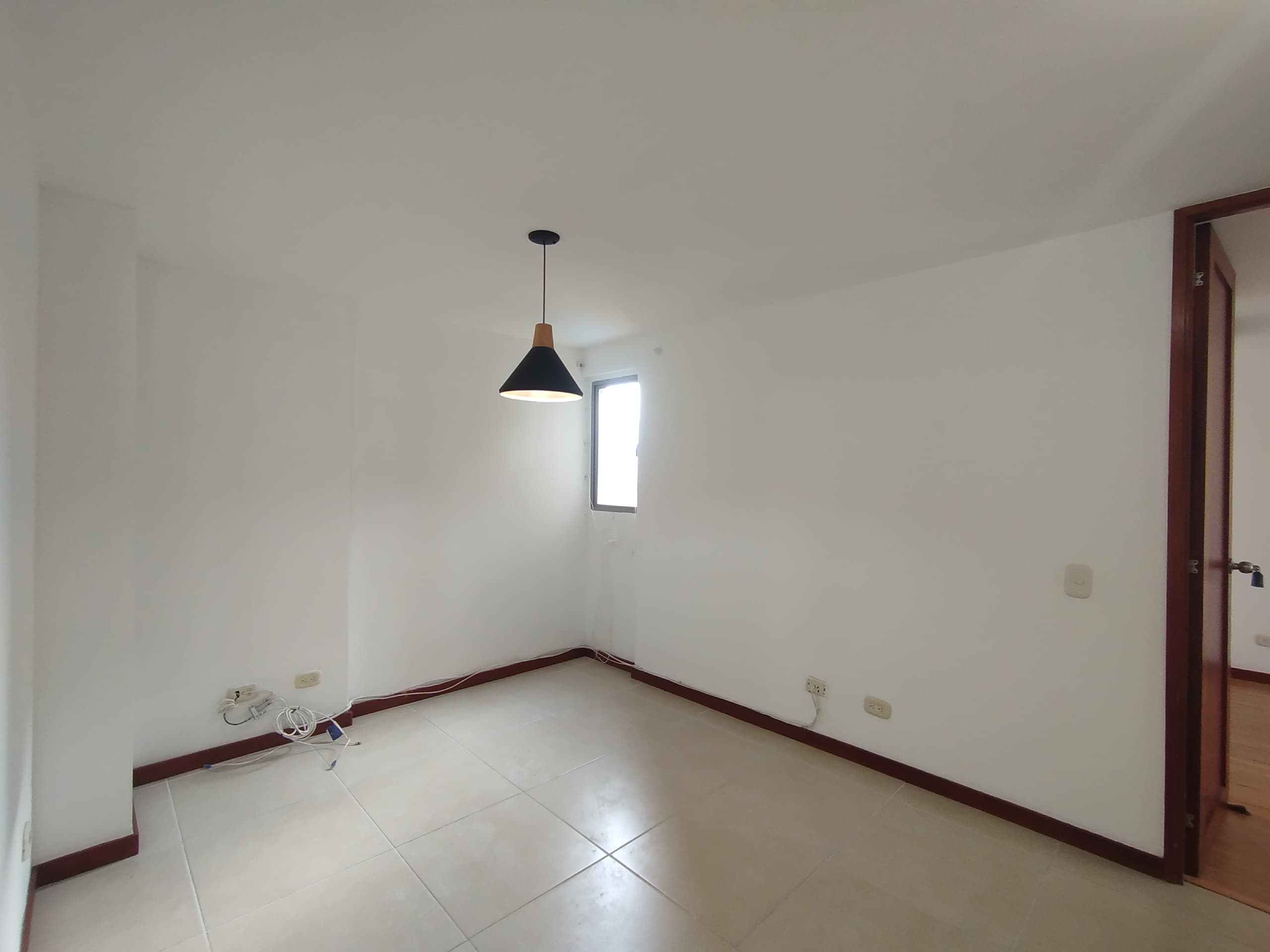 Apartamento en arriendo en Castropol, Poblado, Medellín — foto 2 de 20