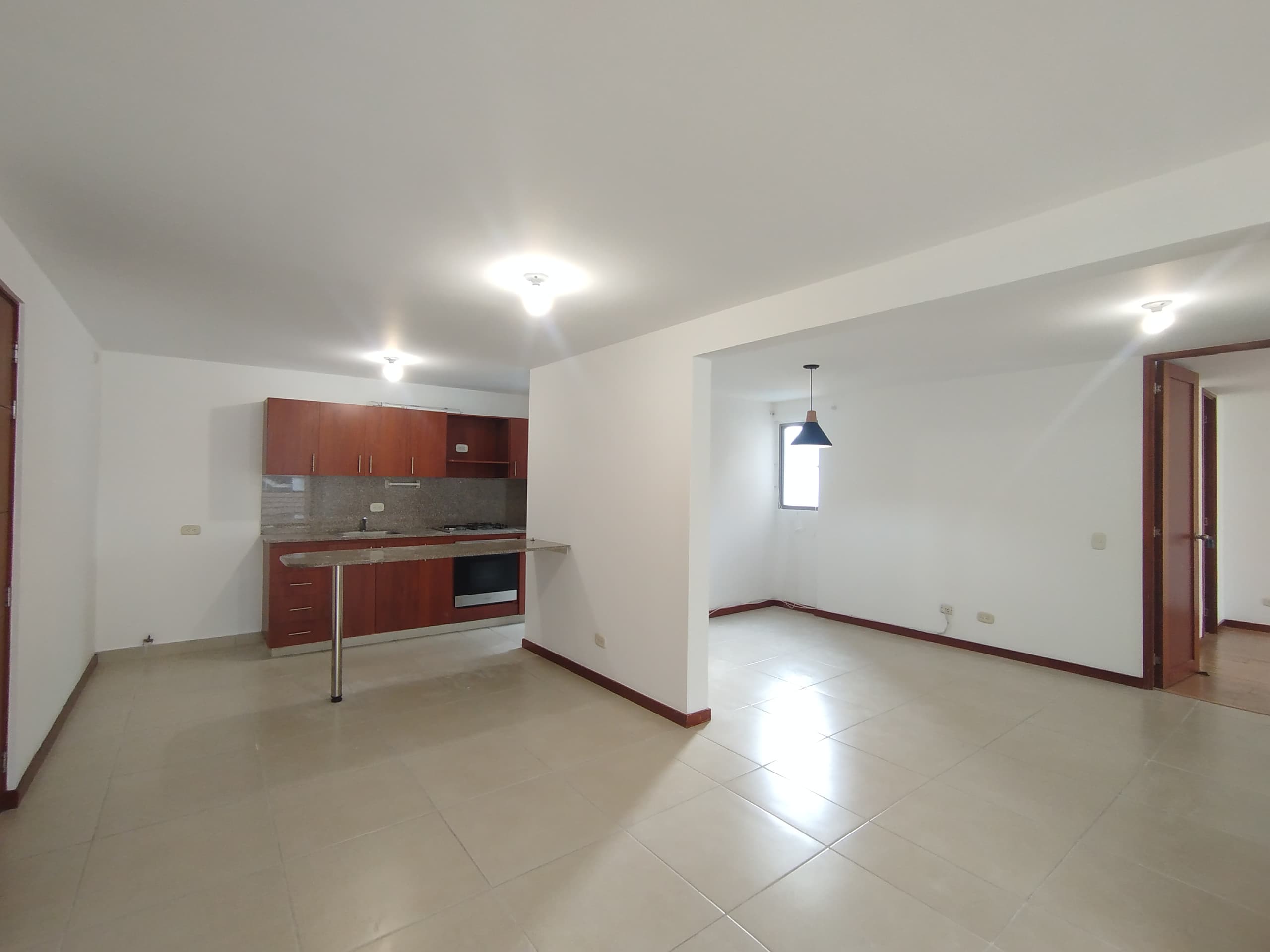 Apartamento en arriendo en Castropol, Poblado, Medellín — foto 3 de 20