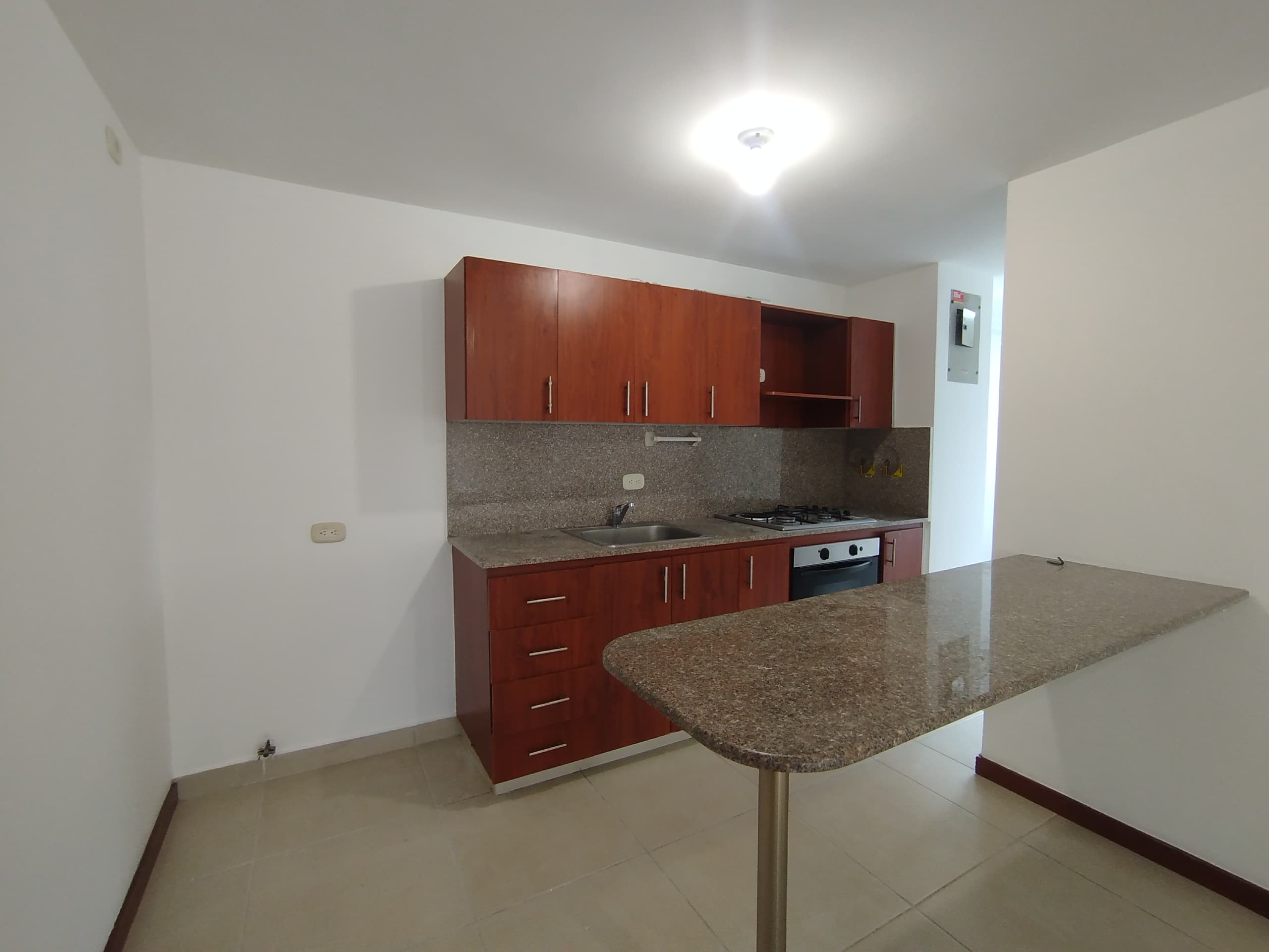 Apartamento en arriendo en Castropol, Poblado, Medellín — foto 5 de 20
