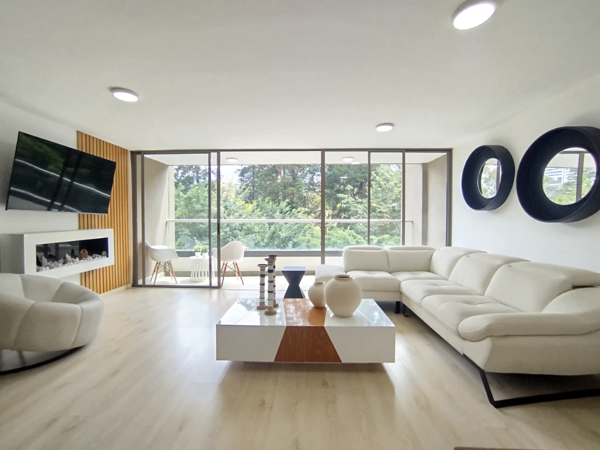 Apartamento en arriendo en San Lucas, Poblado, Medellín — foto 1 de 20