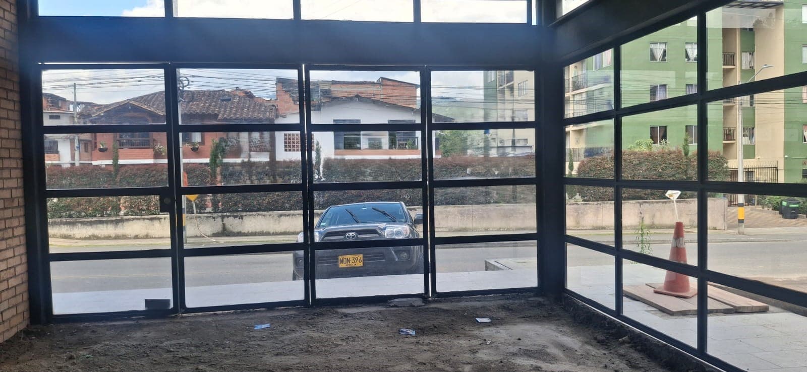 Local en arriendo en Retiro — foto 2 de 13