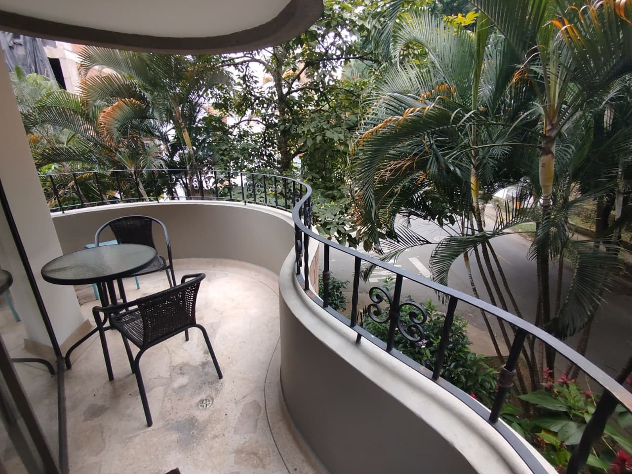 Apartamento en arriendo en El Portal, Envigado — foto 1 de 20