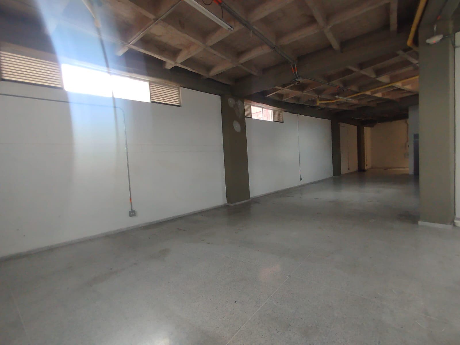 Bodega en arriendo en Belen, Medellín — foto 2 de 13