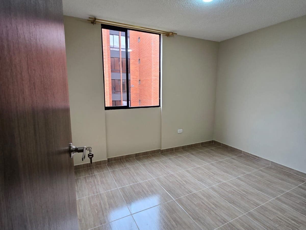 Apartamento en arriendo en Soacha — foto 2 de 16