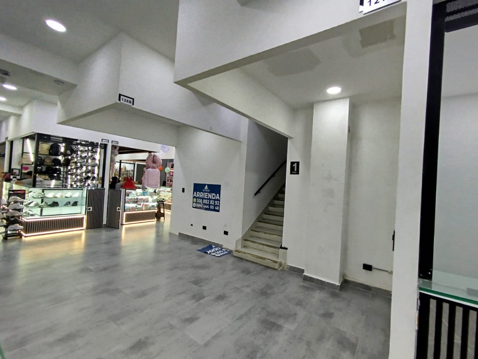 Local en arriendo en Med, Centro, Medellín — foto 4 de 8