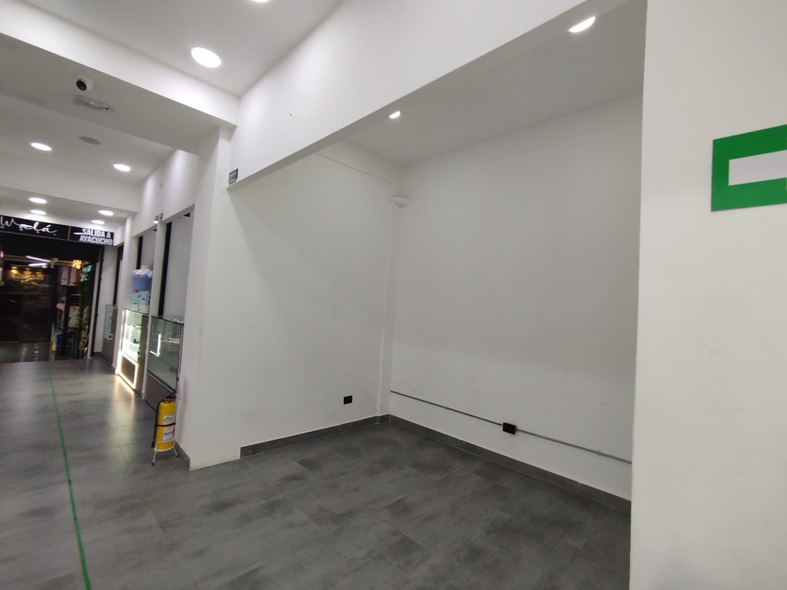 Local en arriendo en Med, Centro, Medellín — foto 4 de 8