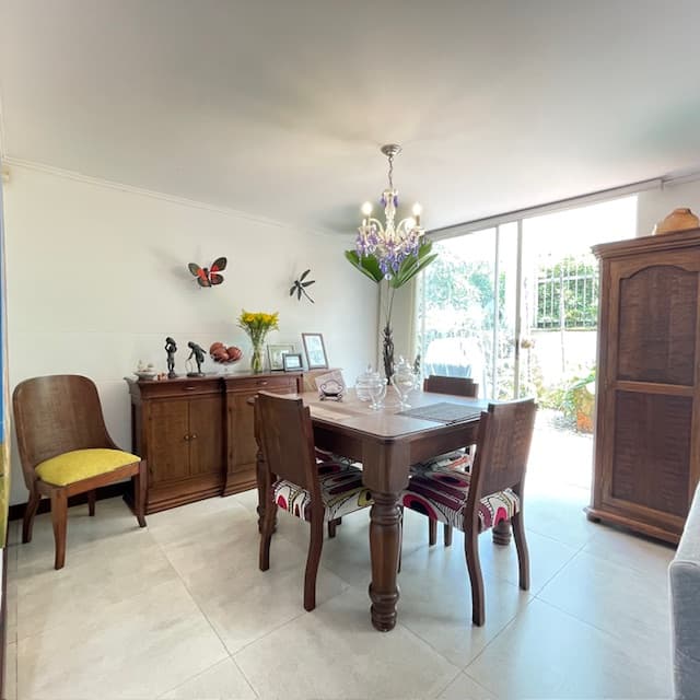 Casa Vivienda en arriendo en La Cola del Zorro, Poblado, Medellín — foto 3 de 20