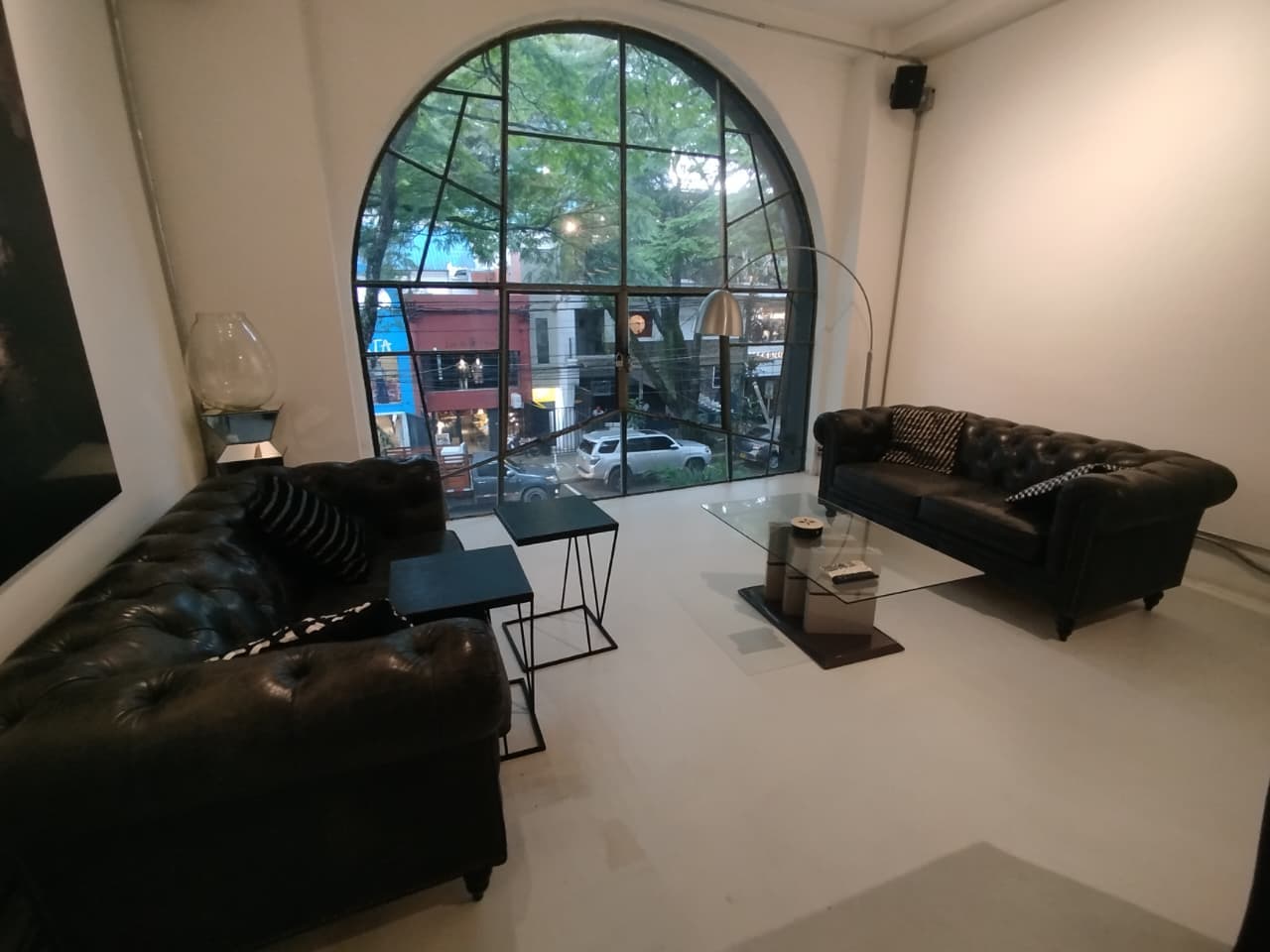 Casa Comercial en arriendo en Nuevo, Poblado, Medellín — foto 1 de 20