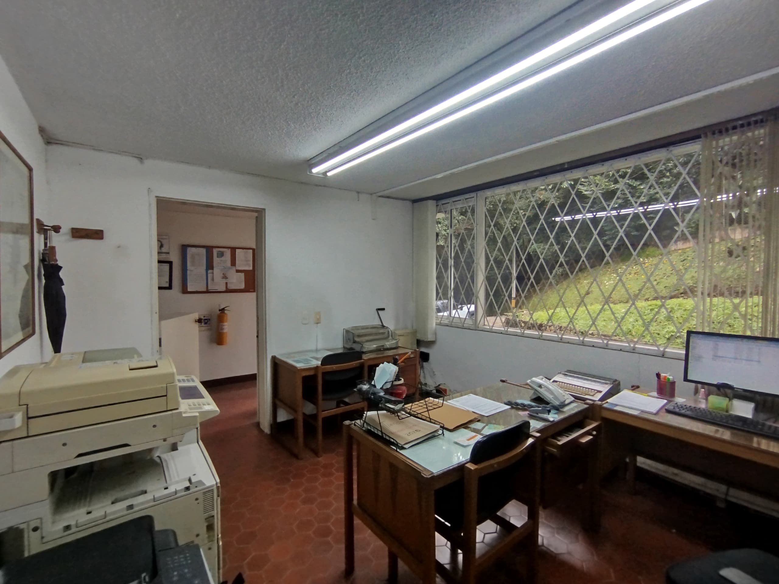 Casa Comercial en arriendo en Vizcaya, Poblado, Medellín — foto 2 de 20