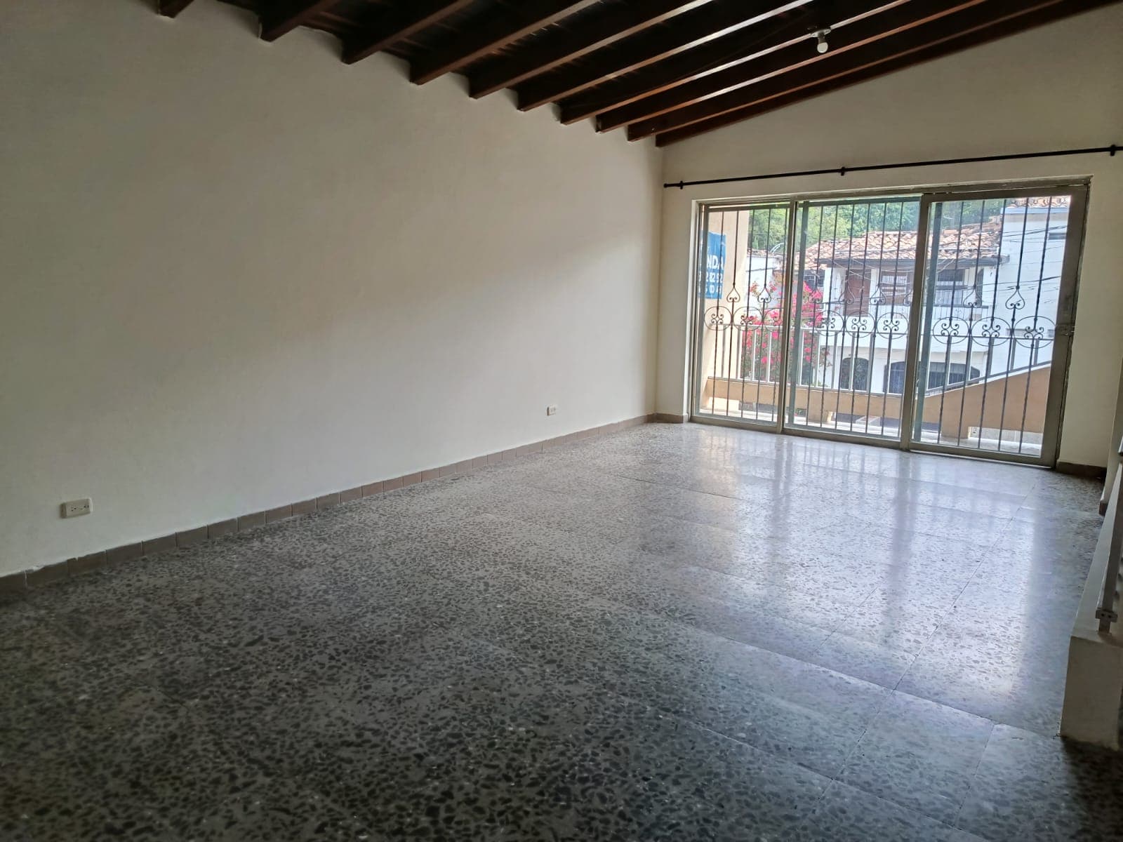 Apartamento en arriendo en Almeria, Laureles, Medellín — foto 1 de 20