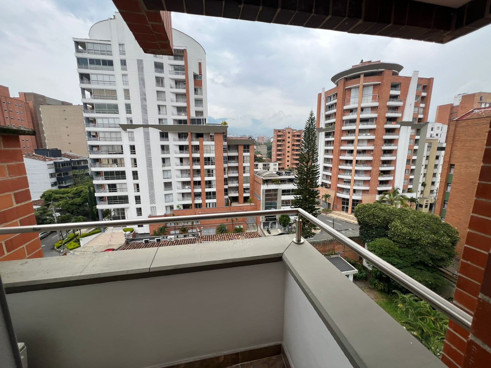 Apartamento en arriendo en Laureles, Medellín — foto 4 de 15