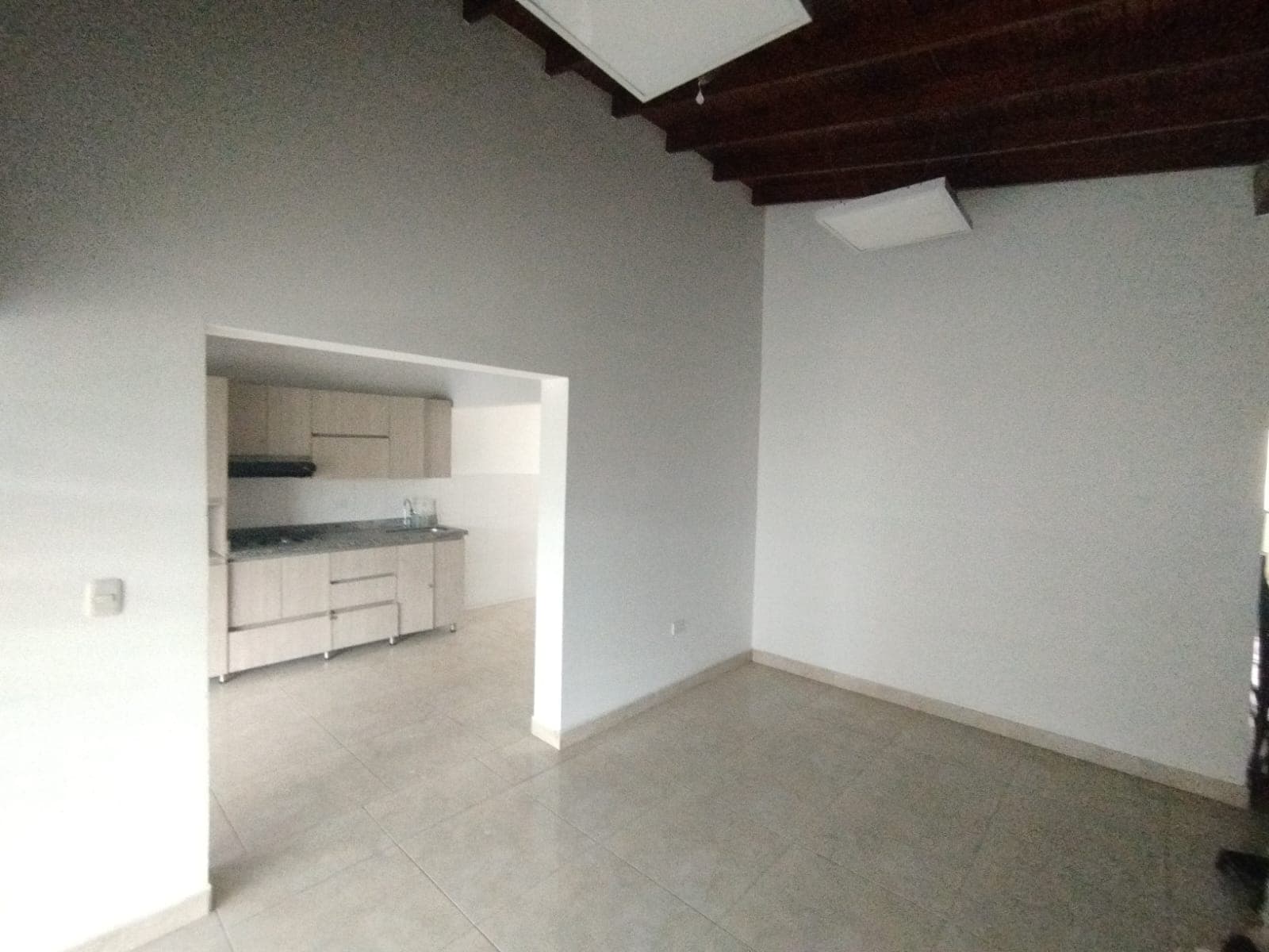 Casa Comercial en arriendo en Belen La Castellana, Suroccidental, Medellín — foto 3 de 20