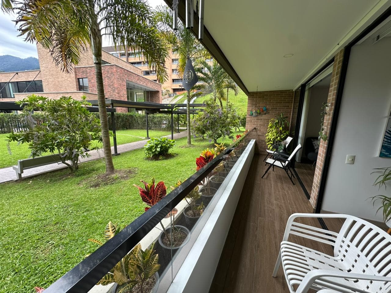 Apartamento en arriendo en Loma Del Escobero, Envigado — foto 2 de 20