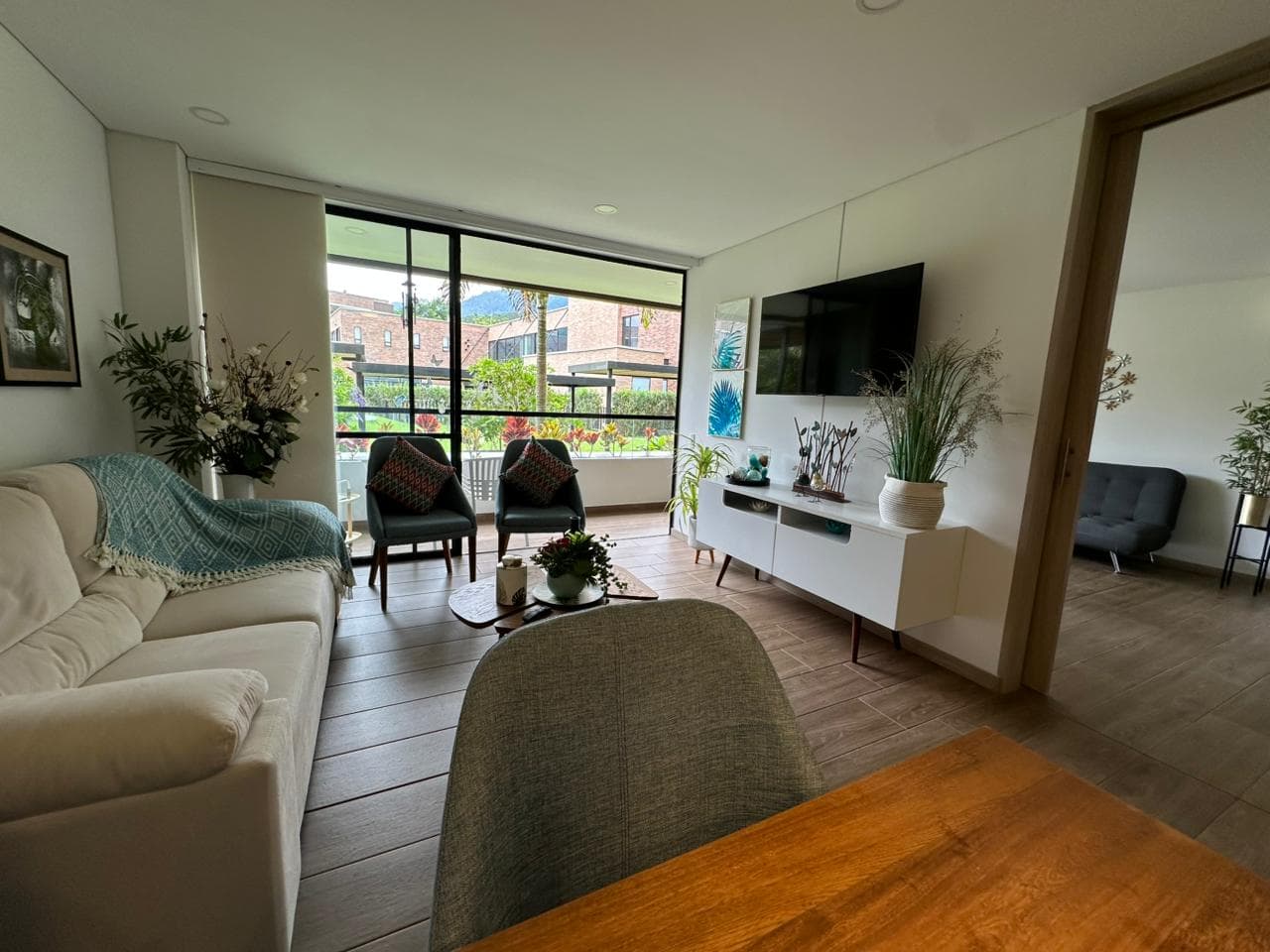 Apartamento en arriendo en Loma Del Escobero, Envigado — foto 5 de 20