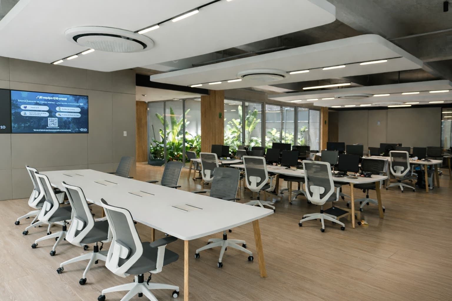 Oficina en arriendo en El Velódromo, Laureles, Medellín — foto 1 de 12
